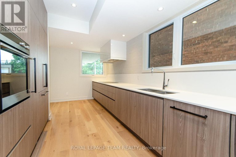 29127394/b-13-fifth-avenue/glebe/ottawa/ontario/K1S2M2_11