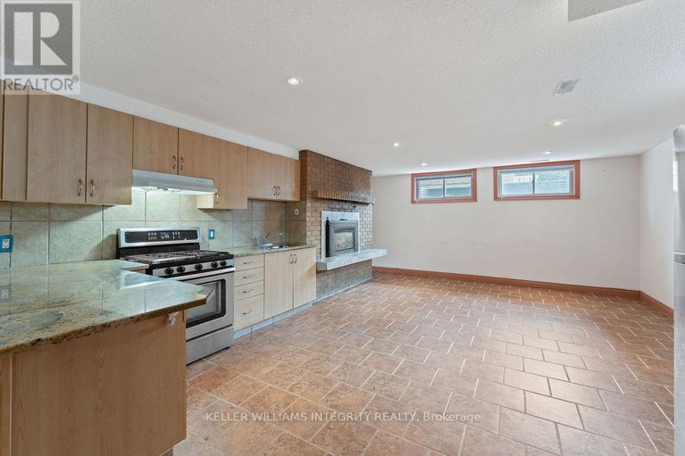 28206742/62-chippewa-avenue/meadowlandsst-claire-gardens/ottawa/ontario/K2G1Y2_35