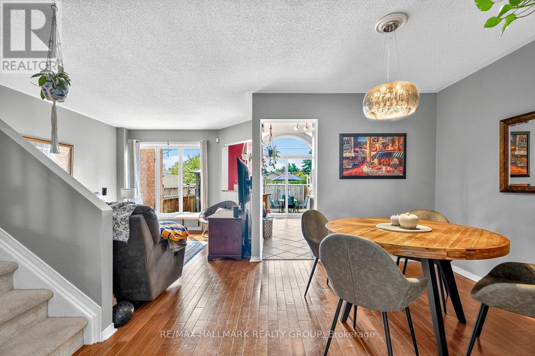 28702386/6212-arbourwood-drive/chapel-hill/ottawa/ontario/K1C7L6_9