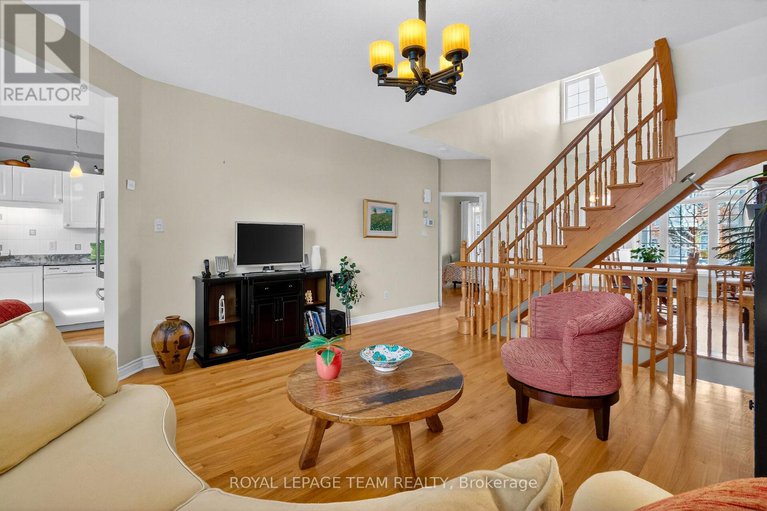 29366732/52-great-oak-private/riverview-park/ottawa/ontario/K1G6P8_13