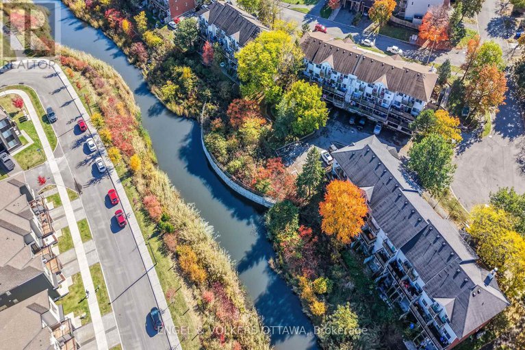 29023923/827-kiniw-private-se/cfb-rockcliffe-and-area/ottawa/ontario/K1K5A3_27