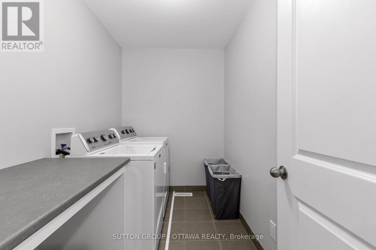 28827185/536-rowers-way/riverside-southgloucester-glen/ottawa/ontario/K1X0C6_24