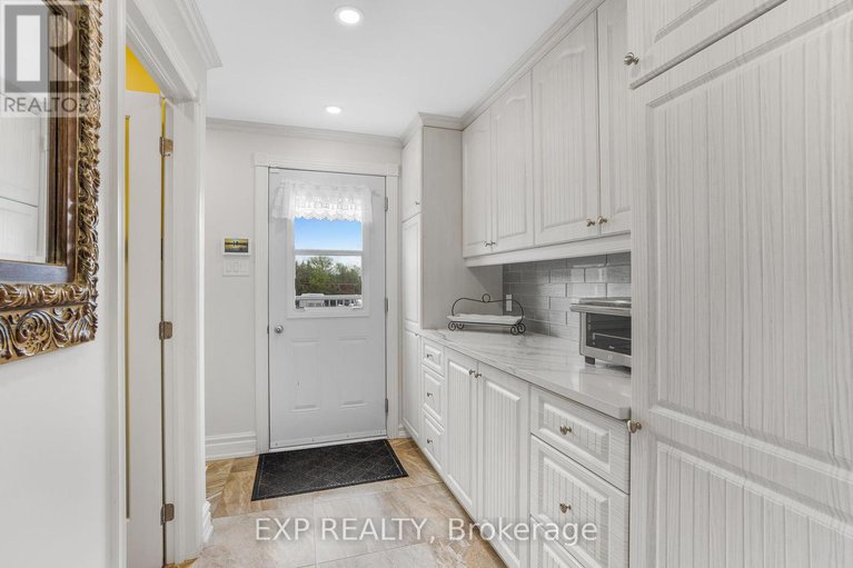 28327080/8-john-street/lorignal/champlain/ontario/K0B1K0_20