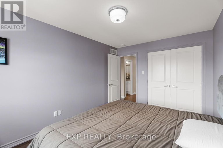 28670012/394-warmstone-drive/stittsville-north/ottawa/ontario/K2S1B9_33