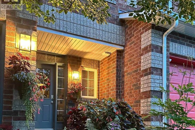 29653715/105-destiny-private/fallingbrookgardenway-south/ottawa/ontario/K4A0K6_39