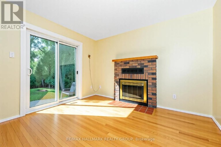 28847382/1414-eastcliffe-way/pineview/ottawa/ontario/K1B5H6_15