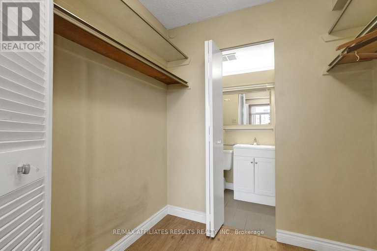 28770860/1103-500-laurier-avenue-w/ottawa-centre/ottawa/ontario/K1R5E1_27
