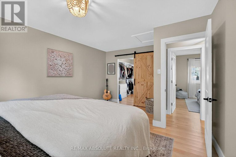 29104239/2186-tawney-road/hawthorne-meadows/ottawa/ontario/K1G1C5_25