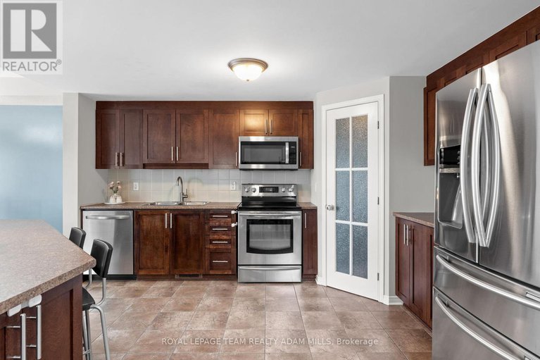 28591916/1543-carronbridge-circle/emerald-meadowstrailwest/ottawa/ontario/K2M0G8_9