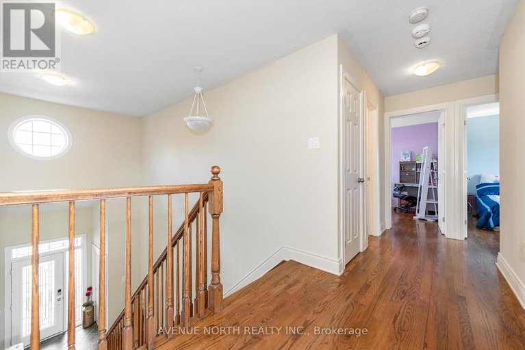 29331804/184-felicity-crescent/mer-bleuebradley-estatesanderson-park/ottawa/ontario/K1W0C2_24