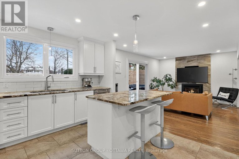 29128256/25-southpark-drive/blackburn-hamlet/ottawa/ontario/K1B3B8_10