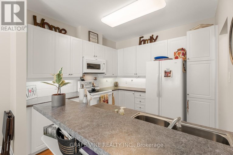 28389612/60-sable-run-drive/stittsville-central/ottawa/ontario/K2S1W7_17