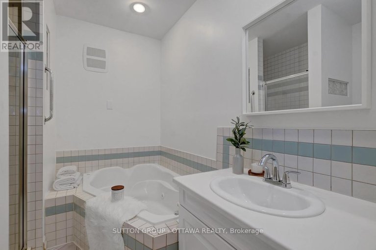 28890057/680-weston-drive/elmvale-acres/ottawa/ontario/K1G1V8_27