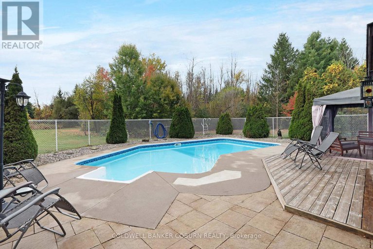 29348349/11-kimberly-avenue/north-grenville-twp-kemptville-east/north-grenville/ontario/K0G1J0_16