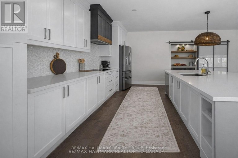 29568422/104-duncanville-street/village-of-russell/russell/ontario/K4R0G3_14