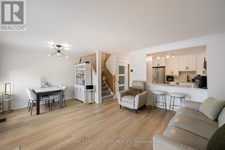 28144477/19-armadale-crescent/cedargrovefraserdale/ottawa/ontario/K2J4A4_16