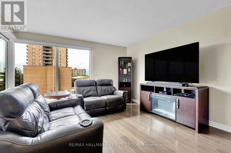 28500317/503-545-st-laurent-boulevard/viscount-alexander-park/ottawa/ontario/K1K4H9_15