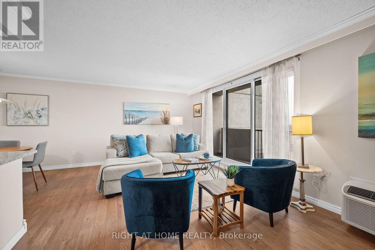 29214067/1006-1025-richmond-road/woodroffe/ottawa/ontario/K2B8G8_17