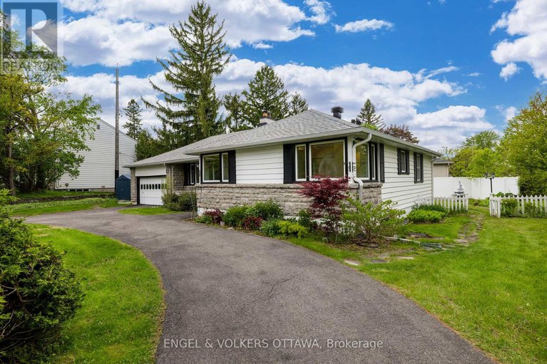28349600/1960-alta-vista-drive/faircrest-heights/ottawa/ontario/K1H7K8_2