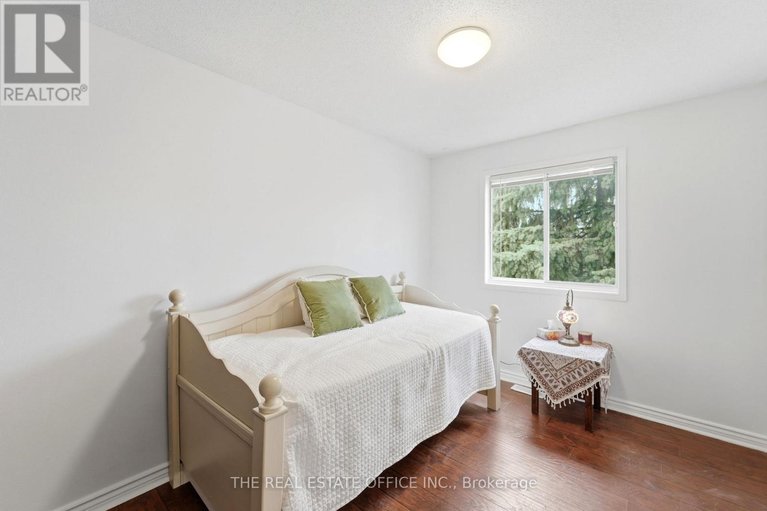 29676619/106-corsica-private/riverview-park/ottawa/ontario/K1G5Y1_16