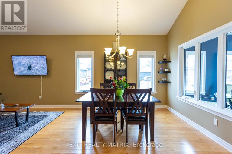 29354961/484-bruges-street/embrun/russell/ontario/K0A1W0_14