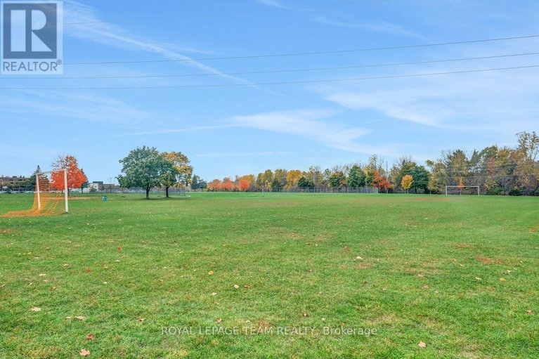 29024962/72-craig-henry-drive/craig-henrywoodvale/ottawa/ontario/K2G3Z6_33