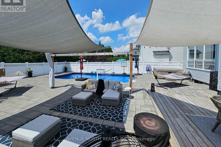 29476657/4-bracewood-way/stonebridge/ottawa/ontario/K2J4Y3_34