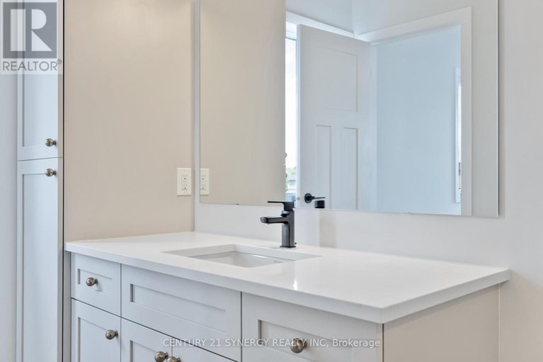 28644848/17-helen-street/north-stormont-finch-twp/north-stormont/ontario/K0A1R0_32