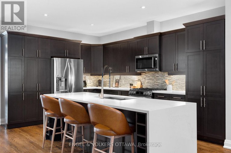 29270052/327-duncairn-avenue/westborohampton-park/ottawa/ontario/K1Z7H1_7