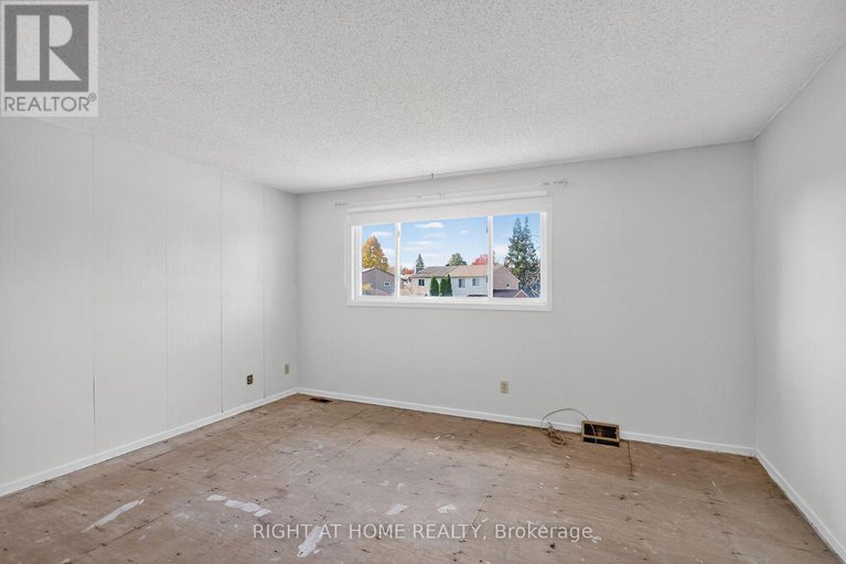 29052174/90-sherway-drive/pheasant-run/ottawa/ontario/K2J1N8_16