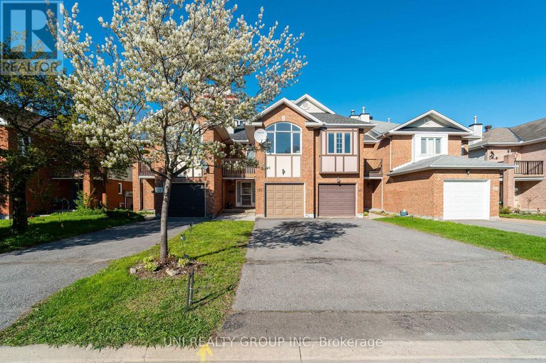 28314032/114-thornbury-crescent/centrepointe/ottawa/ontario/K2G6C3_4