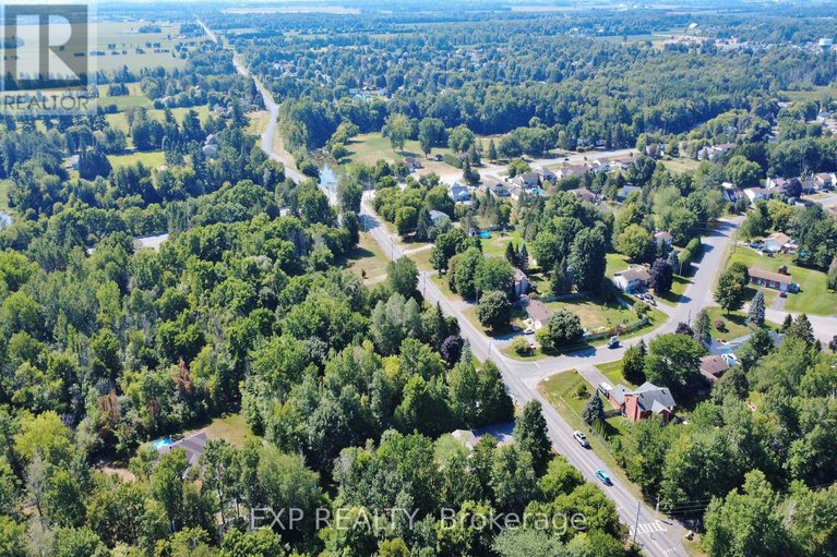 28769528/1083-eadie-road/village-of-russell/russell/ontario/K4R1E5_30