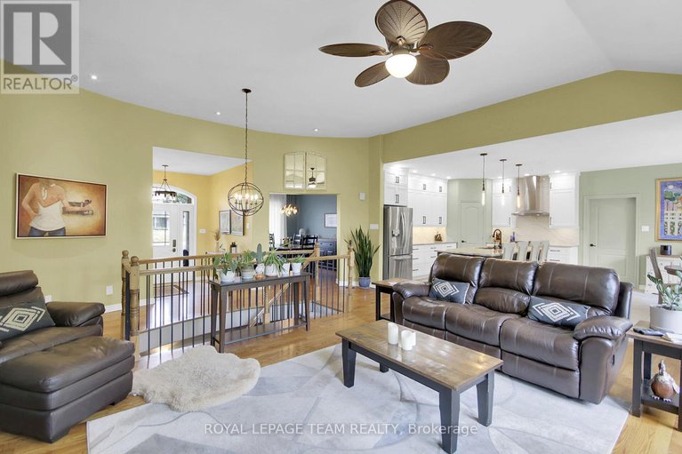 29359400/2539-kearns-way/osgoode-twp-north-of-reg-rd-6/ottawa/ontario/K4P1R9_18