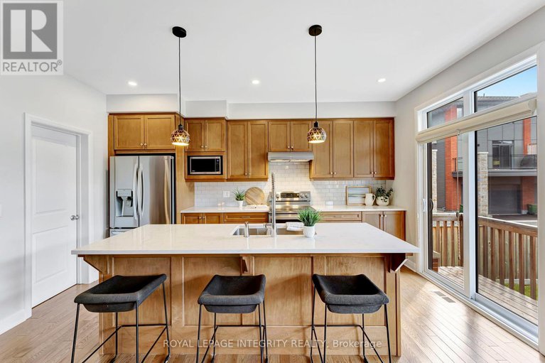 28739043/885-moses-tennisco-street/cfb-rockcliffe-and-area/ottawa/ontario/K1K5A2_20