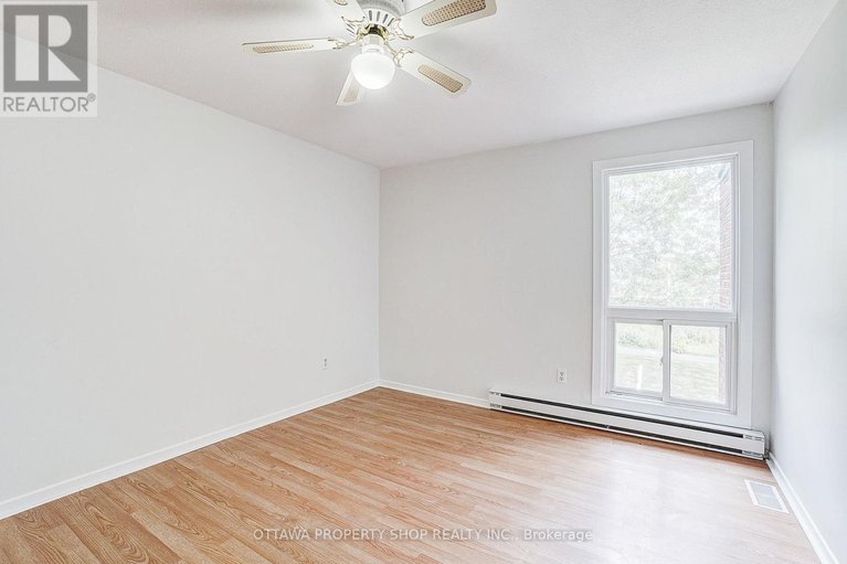 28392710/34-2939-fairlea-crescent/heron-gateindustrial-park/ottawa/ontario/K1V9A5_9