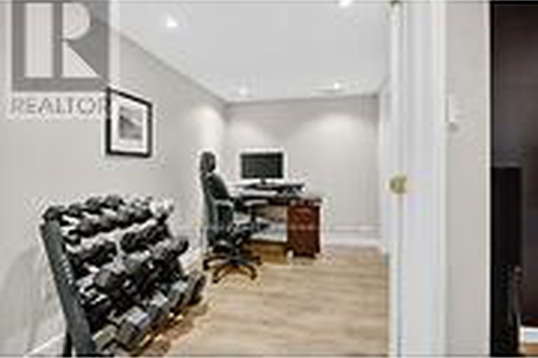 28946119/108-landover-crescent/emerald-meadowstrailwest/ottawa/ontario/K2M2W4_33