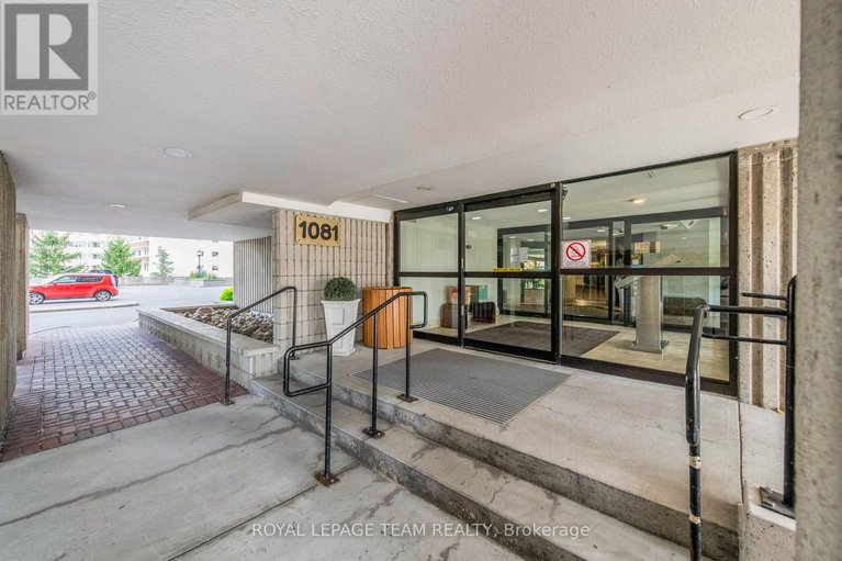 29364412/1101-1081-ambleside-drive/woodroffe/ottawa/ontario/K2B8C8_2