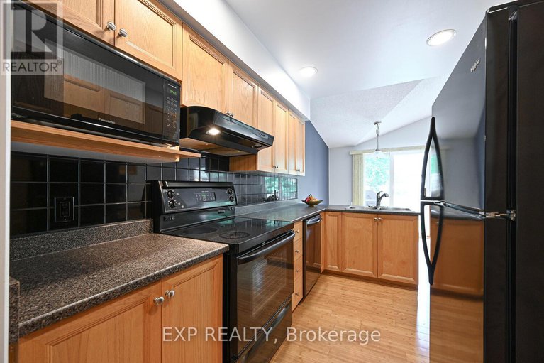 29255057/677-wildshore-crescent/riverside-southgloucester-glen/ottawa/ontario/K1V1Y1_13