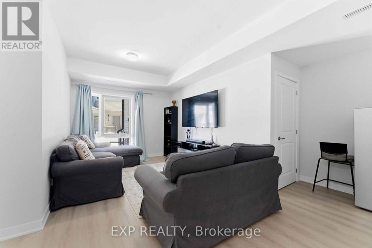 29443713/116-parnian-private/half-moon-bay/ottawa/ontario/K2J4H7_18