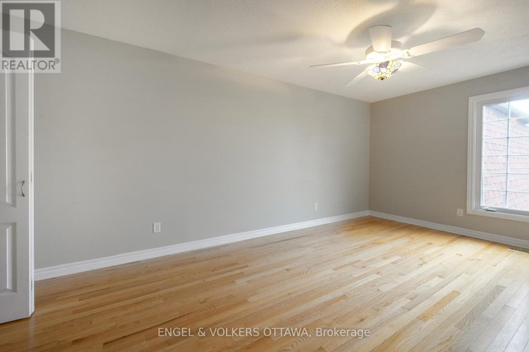 28925521/355-kintyre-private/carleton-square/ottawa/ontario/K2C3M6_19