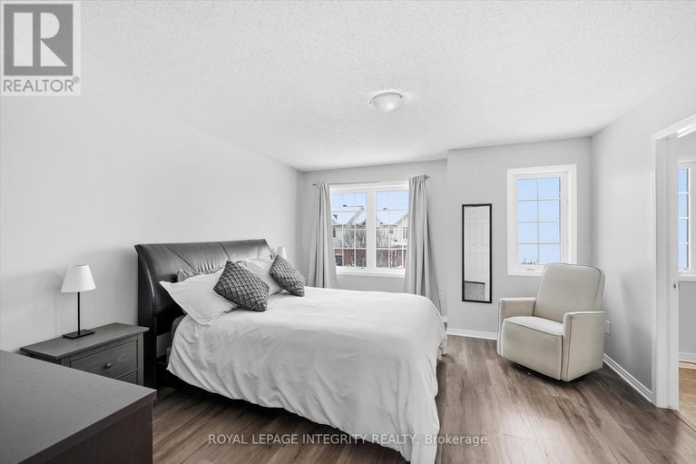 29413396/329-brigitta-street/emerald-meadowstrailwest/ottawa/ontario/K2S0H9_20