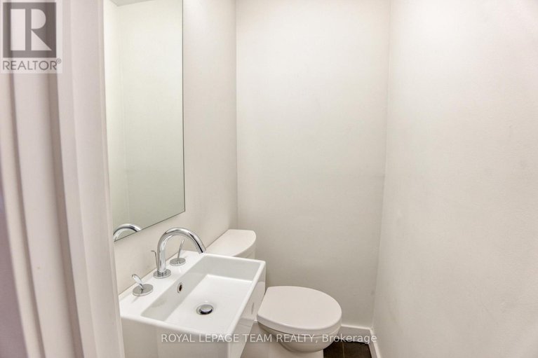 28790401/87-guigues-avenue/lower-townbyward-market/ottawa/ontario/K1N5H8_15