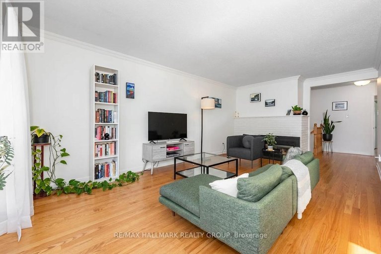 29665660/20-mulvagh-avenue/borden-farmstewart-farmcarleton-heightsparkwood-hills/ottawa/ontario/K2E6M6_7