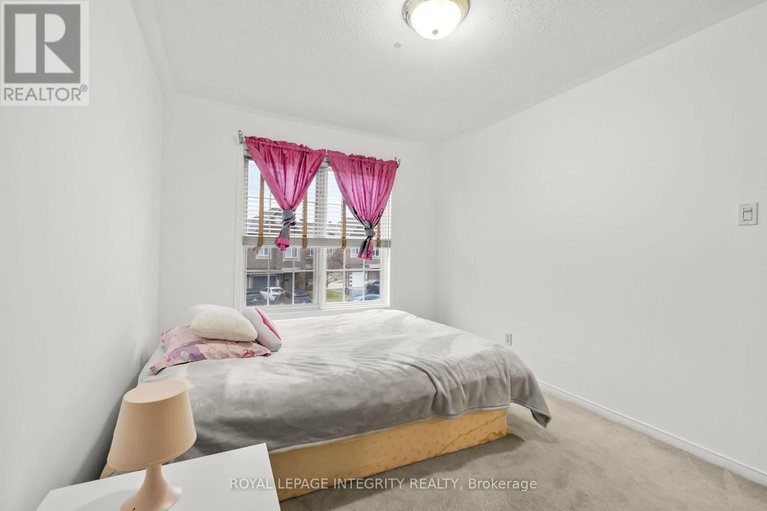 29613819/6383-sablewood-place/chapel-hill/ottawa/ontario/K1C7M3_18