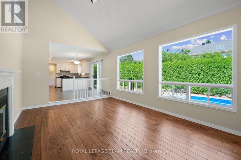 28637623/20-renshaw-avenue/stittsville-central/ottawa/ontario/K2S1G9_16