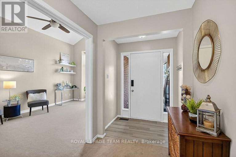 28990886/9-riding-way/bridlewood/ottawa/ontario/K2M1C3_4