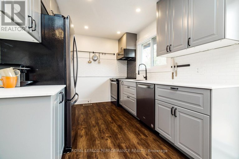 29628289/36-largo-crescent/meadowlandscrestview/ottawa/ontario/K2G3C7_9