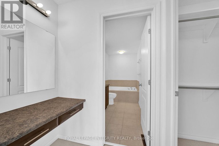 28652638/216-cooks-mill-crescent/riverside-south/ottawa/ontario/K1V2N1_24