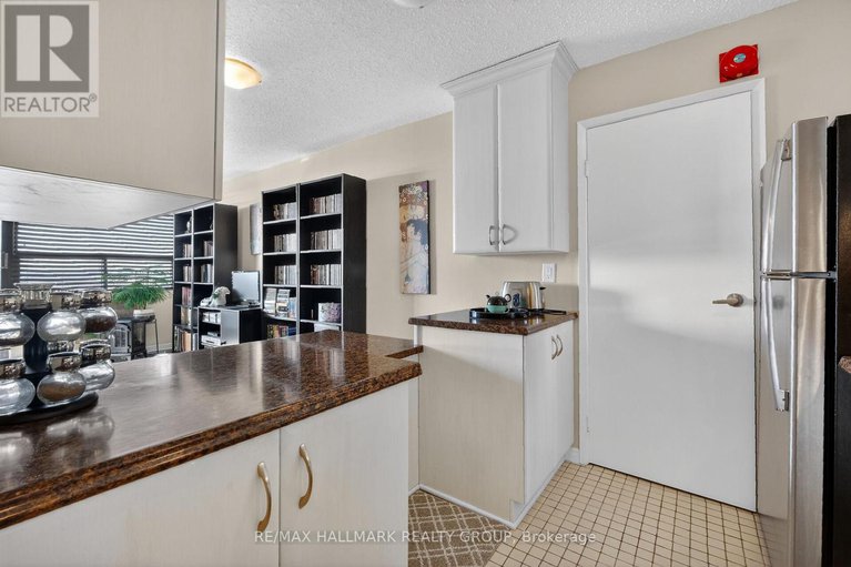 29377348/404-2019-bank-street/ellwood/ottawa/ontario/K1V0N1_9