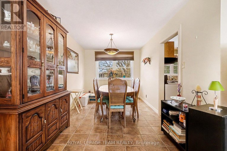 29172924/30-juniper-court/borden-farmstewart-farmcarleton-heightsparkwood-hills/ottawa/ontario/K2E5M6_9